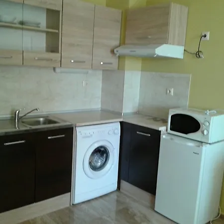 Vancesi Homestay Проживание в семье Поморие