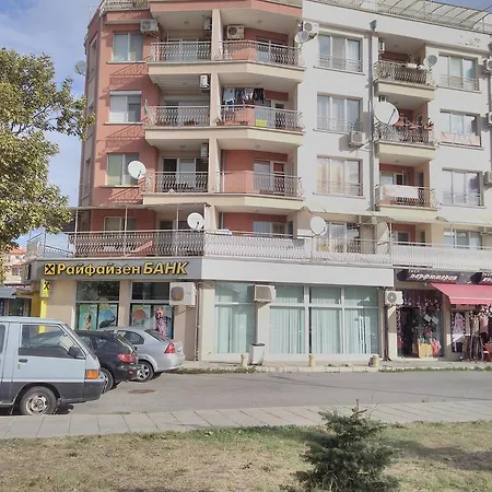 Vancesi Homestay Поморие