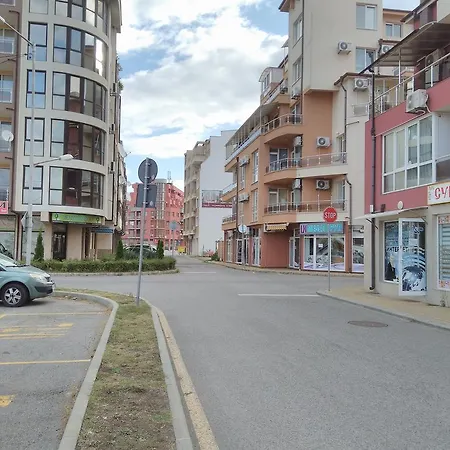 Проживание в семье Vancesi Homestay