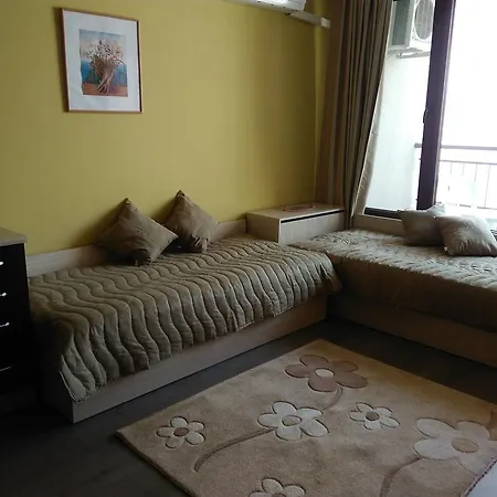 Vancesi Homestay Проживание в семье Поморие