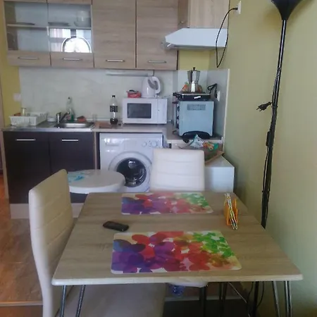 Vancesi Homestay Поморие
