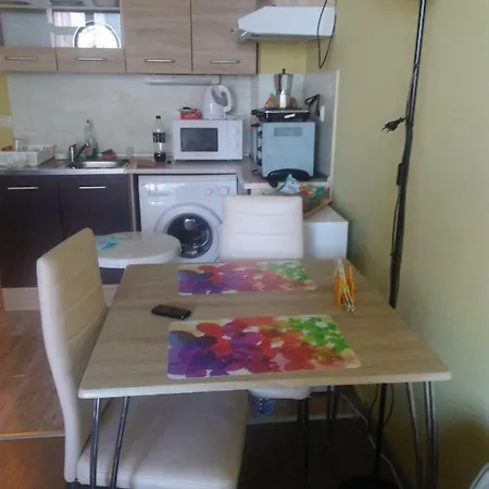 Vancesi Homestay * Поморие