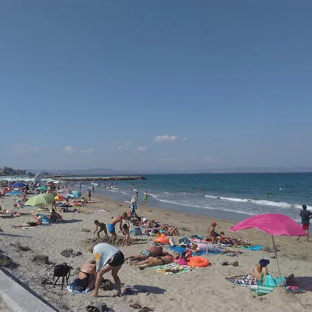 Vancesi Homestay * Поморие